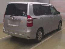2011 Toyota Noah
