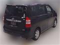2013 Toyota Noah