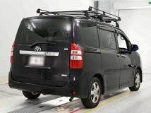 2012 Toyota Noah