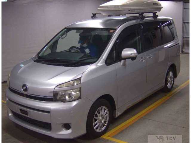 2012 Toyota Voxy