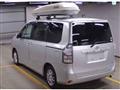 2012 Toyota Voxy