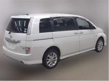 2015 Toyota Isis