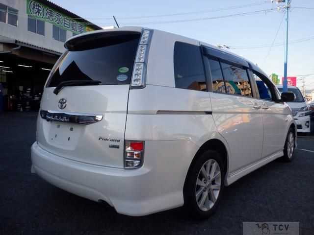 2012 Toyota Isis