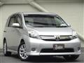 2013 Toyota Isis