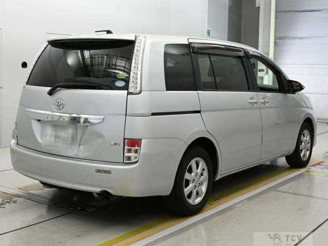 2014 Toyota Isis