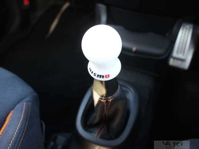 2004 Nissan March
