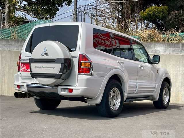2002 Mitsubishi Pajero