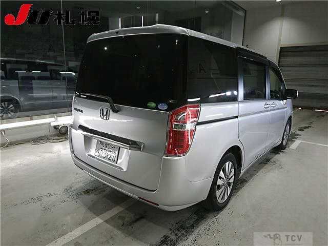 2013 Honda Step WGN