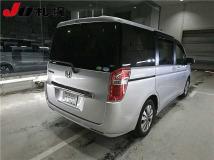 2013 Honda Step WGN