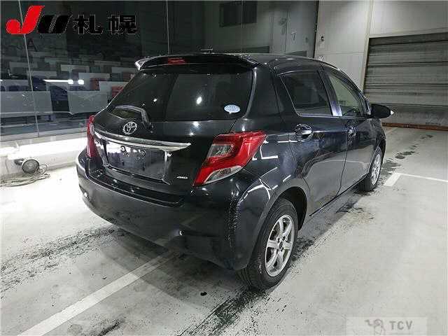 2015 Toyota Vitz