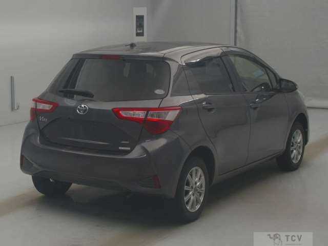 2017 Toyota Vitz