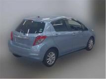 2013 Toyota Vitz