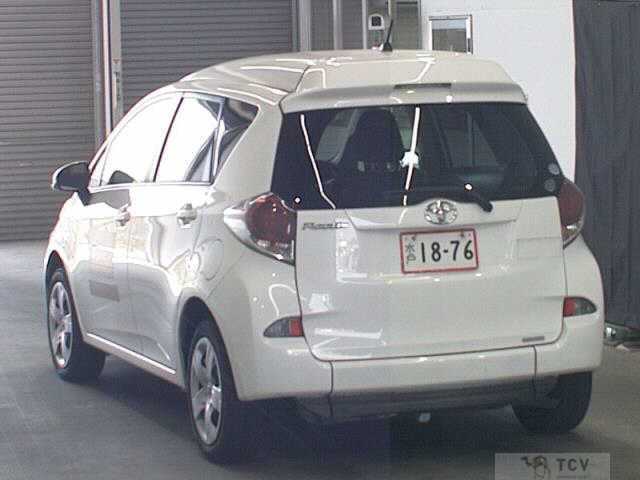 2015 Toyota Ractis