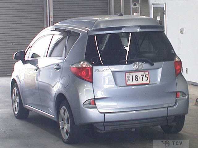 2012 Toyota Ractis