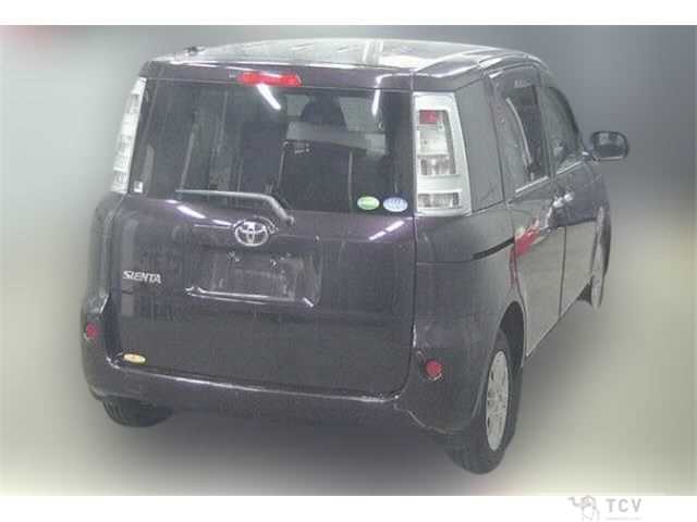 2013 Toyota Sienta