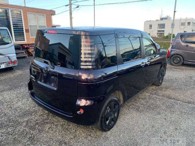 2013 Toyota Sienta