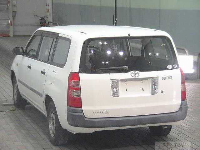 2005 Toyota Succeed Van