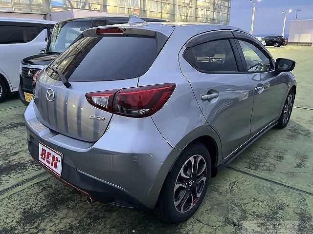 2015 Mazda Demio