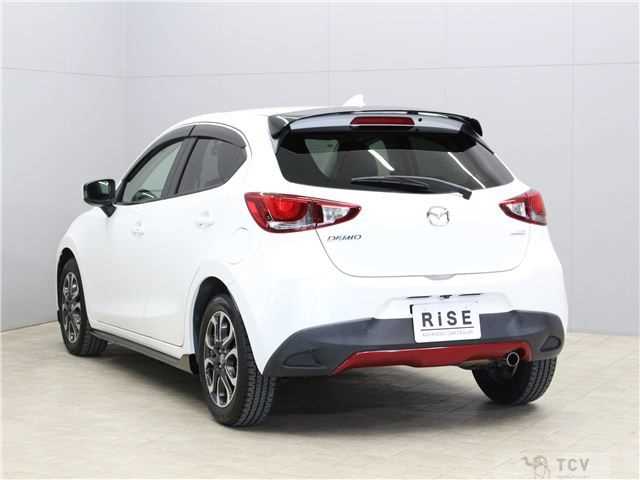 2015 Mazda Demio