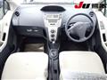 2006 Toyota Vitz
