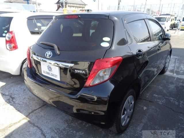 2011 Toyota Vitz