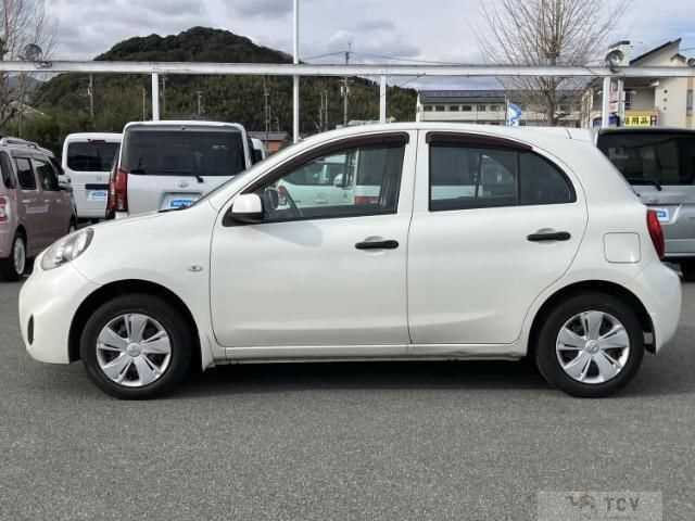 2017 Nissan March
