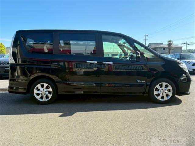 2013 Nissan Serena