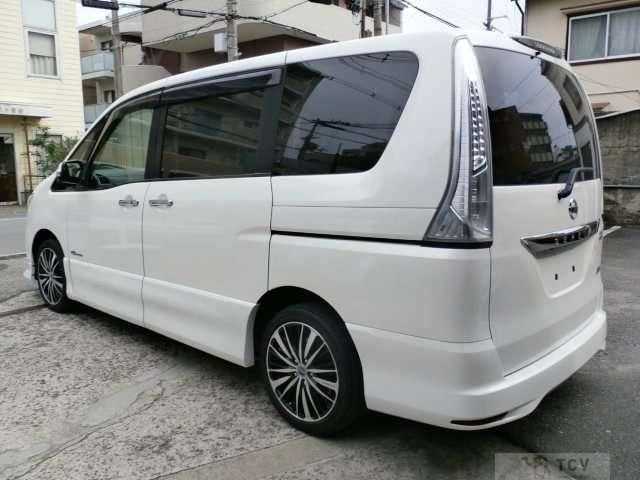 2013 Nissan Serena