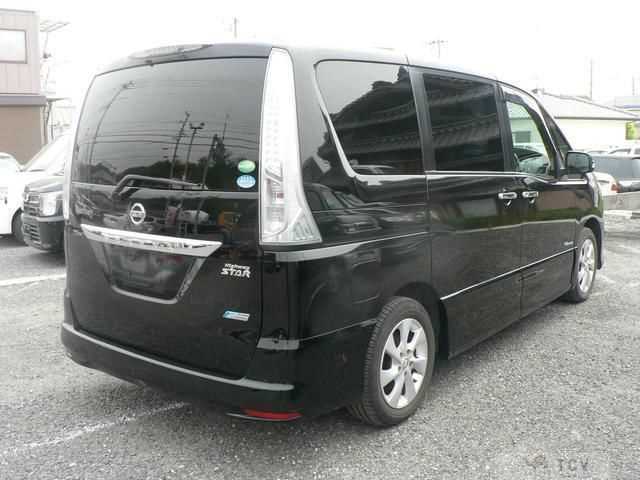 2013 Nissan Serena