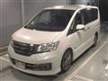 2013 Nissan Serena