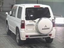 2006 Mitsubishi Pajero Mini