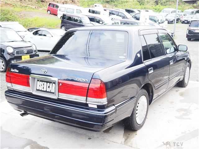 2005 Toyota Crown Sedan