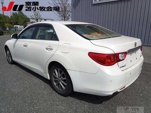 2011 Toyota Mark X