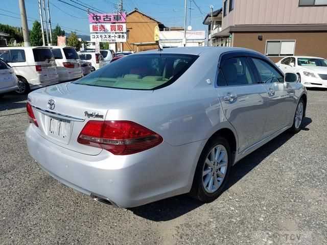 2008 Toyota Crown