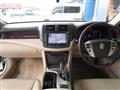 2012 Toyota Crown