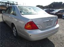 2000 Toyota Pronard