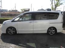 2011 Nissan Serena