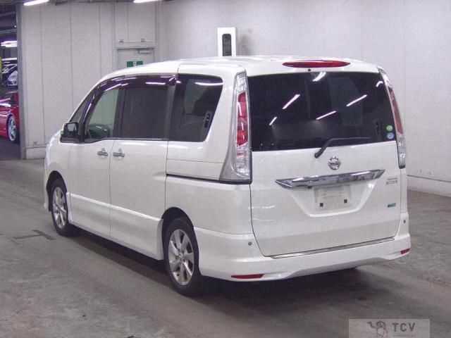2011 Nissan Serena