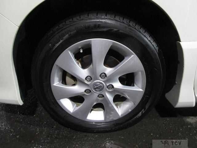 2011 Nissan Serena
