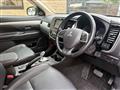 2013 Mitsubishi OUTLANDER PHEV
