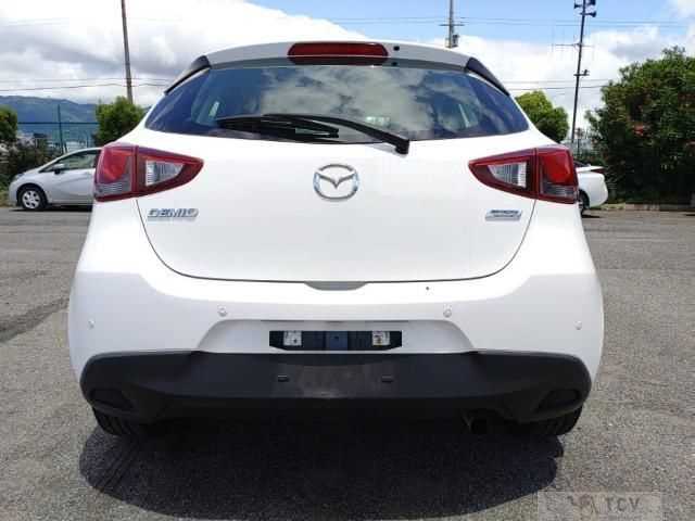 2019 Mazda Demio