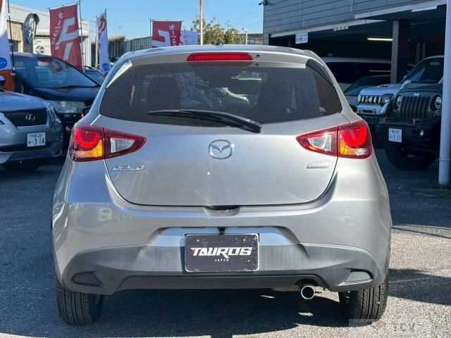 2015 Mazda Demio
