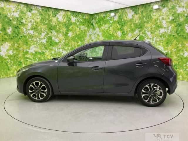 2015 Mazda Demio