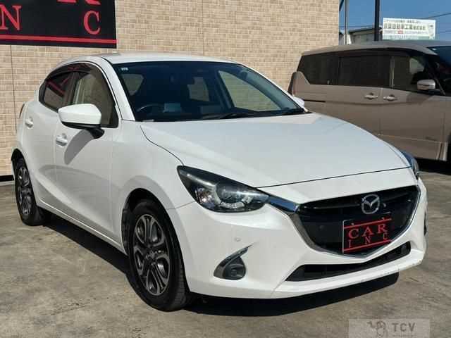 2017 Mazda Demio