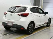 2016 Mazda Demio