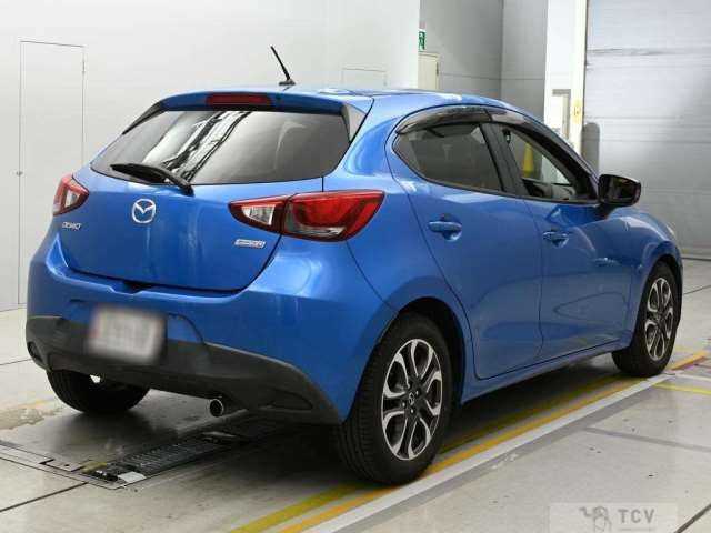 2015 Mazda Demio