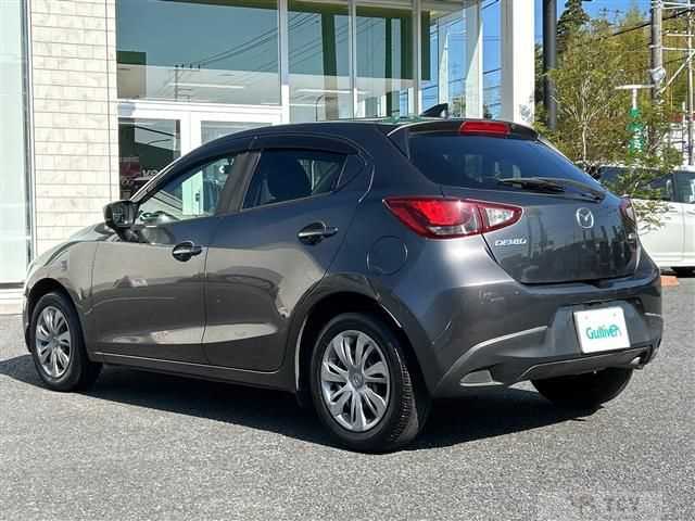 2017 Mazda Demio