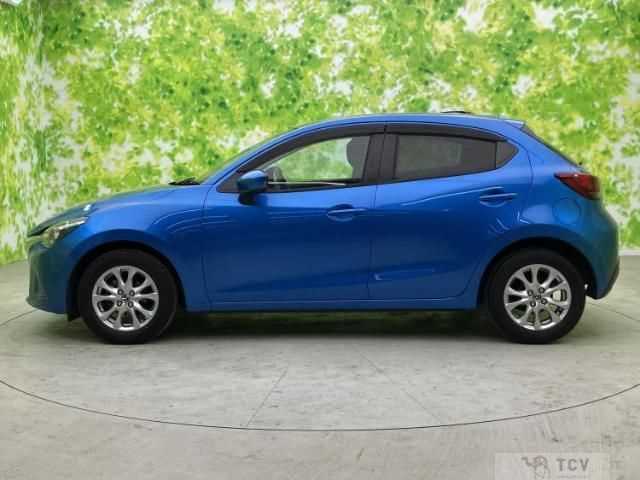 2015 Mazda Demio