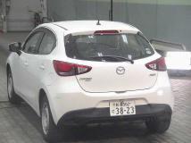 2016 Mazda Demio