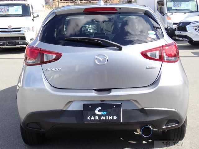 2016 Mazda Demio